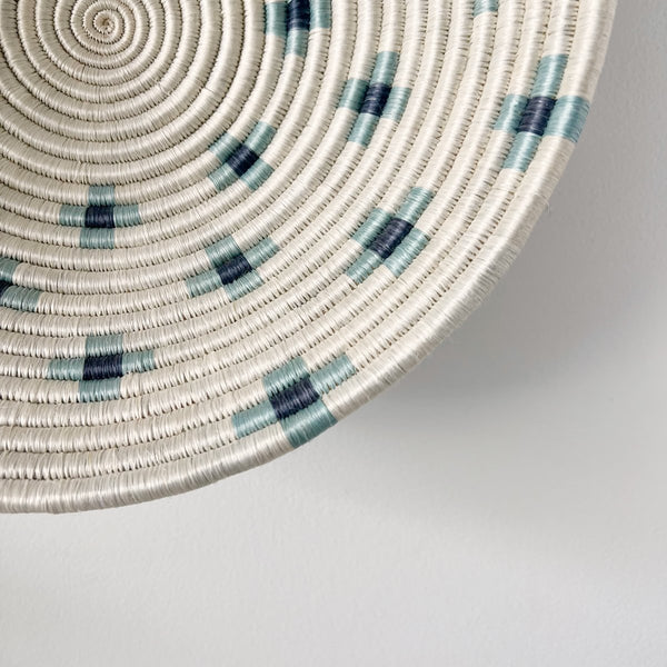 mondocherry - "Coastal" African woven bowl | XL | delicate - close