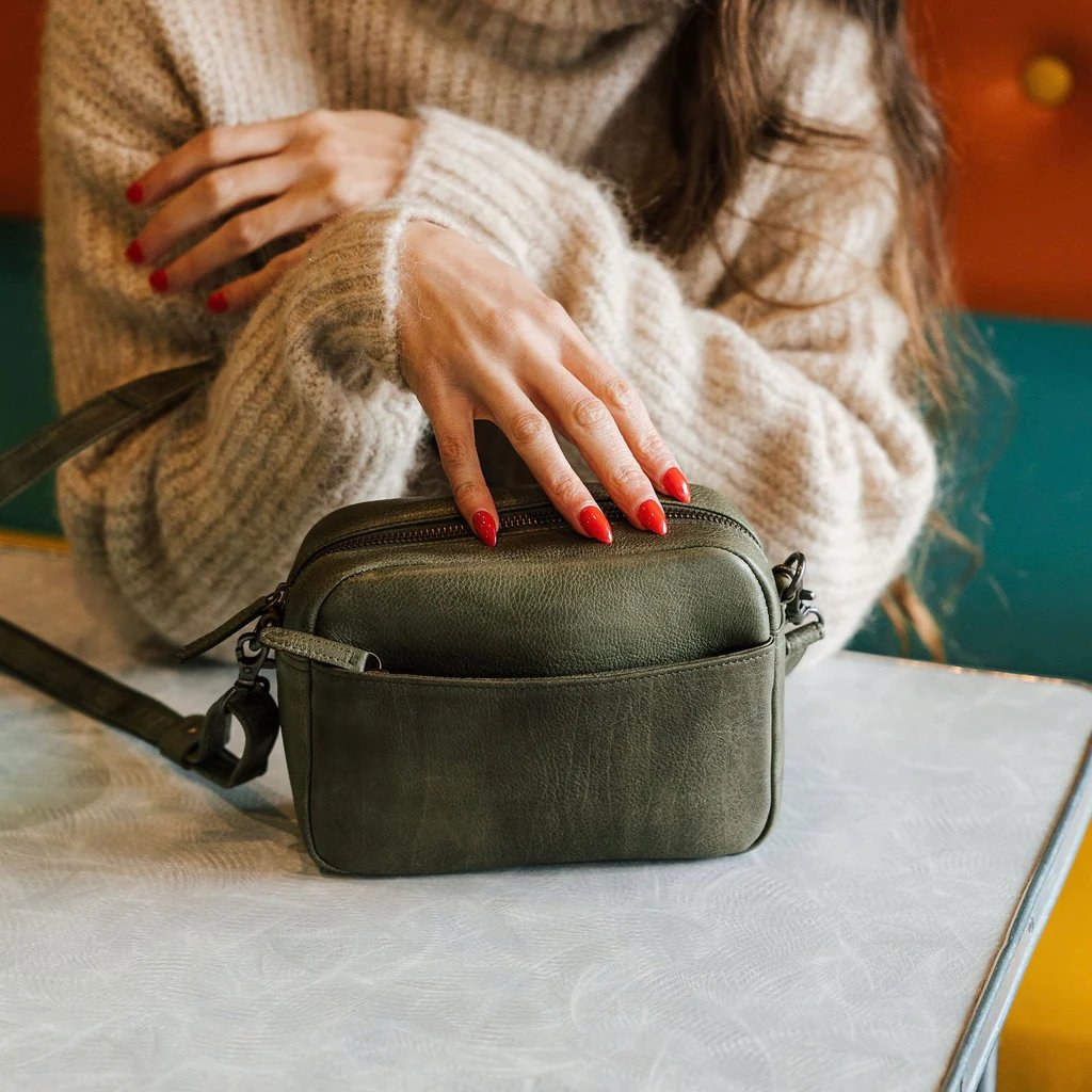 Dusky Robin | head in the clouds leather bag | navy - insitu