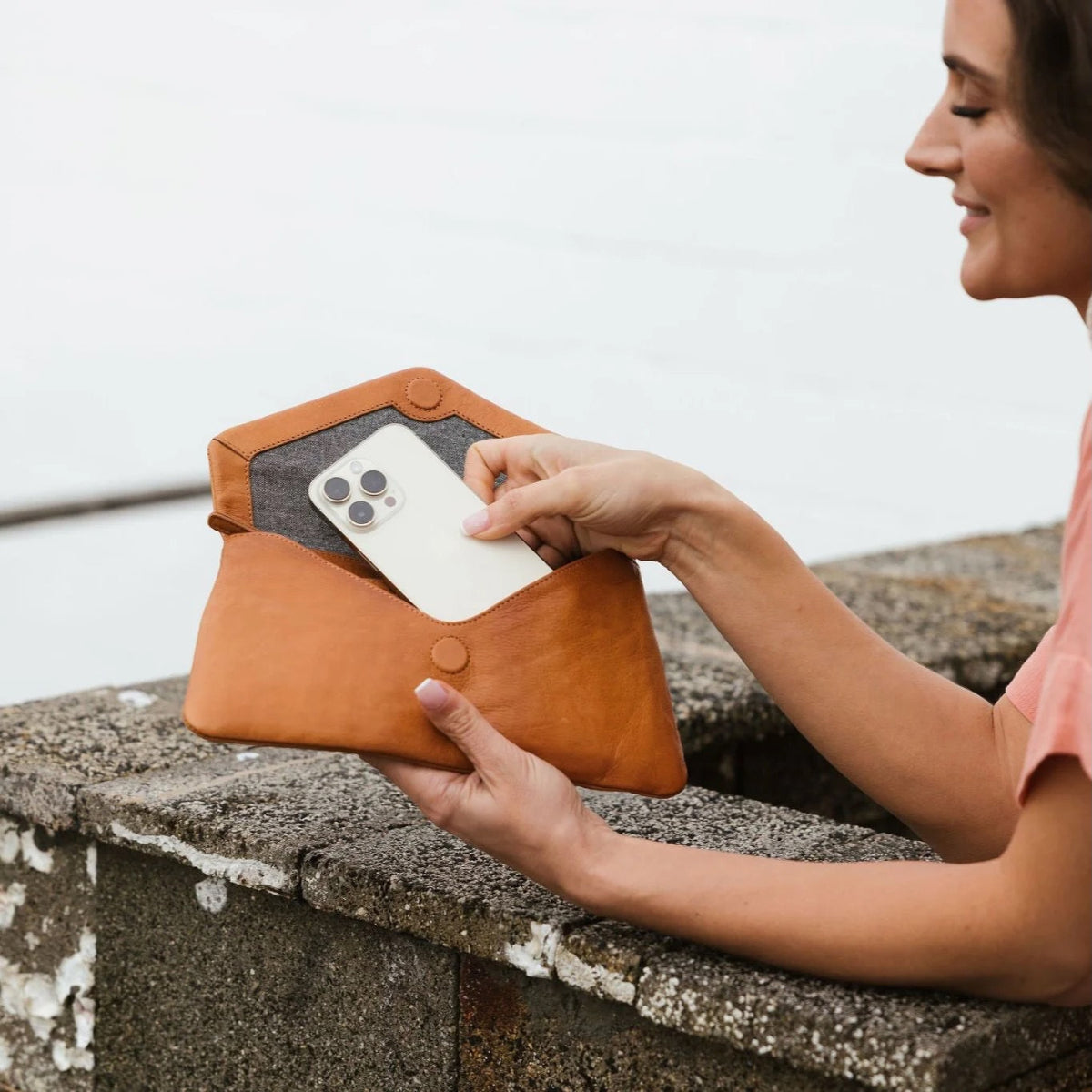 mondocherry - Dusky Robin | riley leather clutch | dusky pink - open
