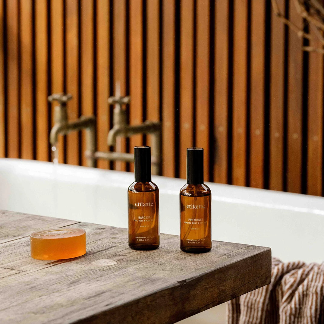 mondocherry - Etikette room mist | freycinet coastal moss & sea salt - table