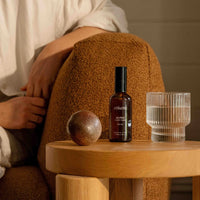 mondocherry - Etikette room mist | wilpena in cactus flower - table