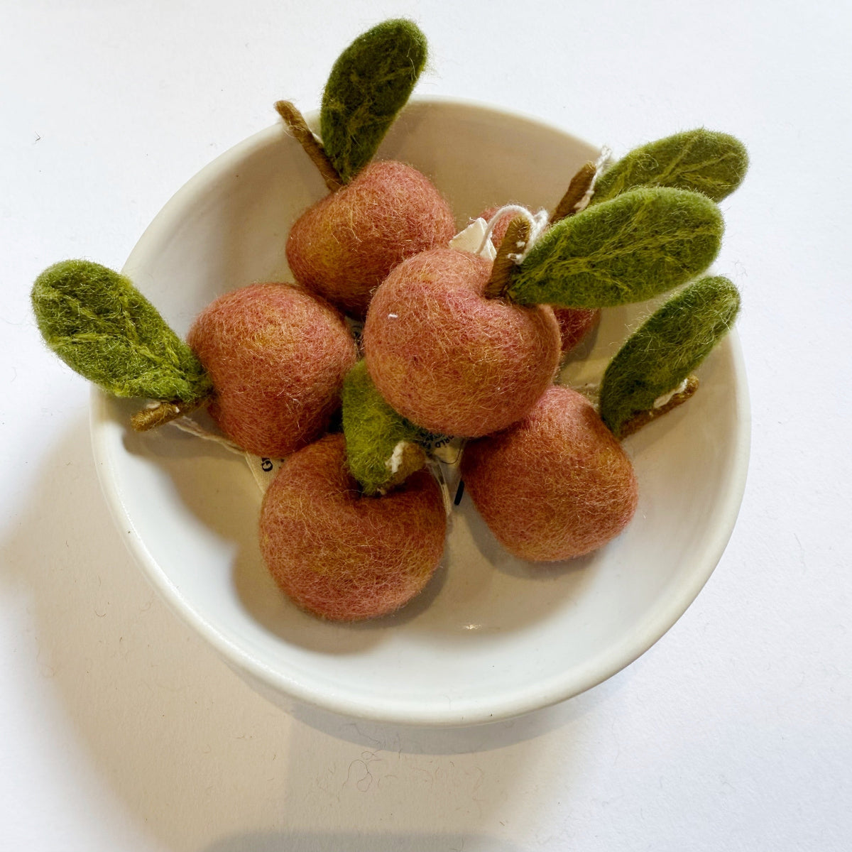 mondocherry - Gry & Sif | felt apple ornament | red - bowl
