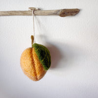 mondocherry - Gry & Sif | felt peach ornament - hanging