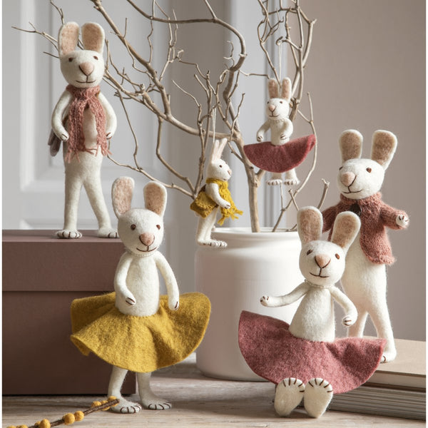 mondocherry - Gry & Sif | white bunny with ochre pants | small - collection