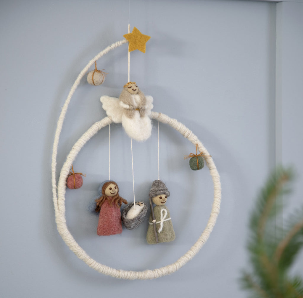 mondocherry Gry & Sif | nativity felted mobile