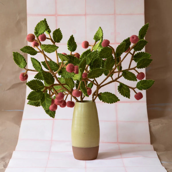 mondocherry - Gry & Sif | felt apple branch | dusty red - vase