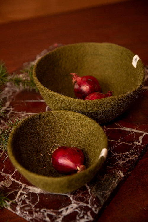 mondocherry - Muskhane | plain felt bowl | large | mahogany - onions
