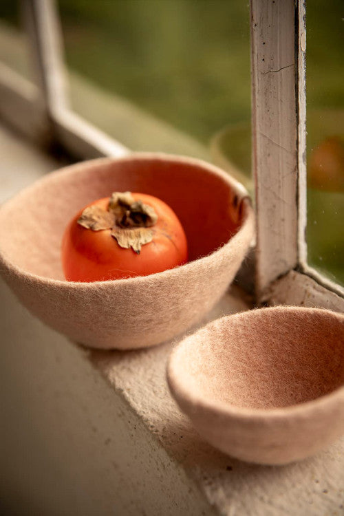 mondocherry - Muskhane | plain felt bowl | small | powder pink - window