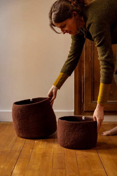mondocherry Muskhane | felt calabash | mahogany | medium - place