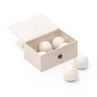 mondocherry - Muskhane | felt Christmas baubles | natural