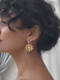 mondocherry - Wolf and Moon | daisy hoop earrings | honey - video