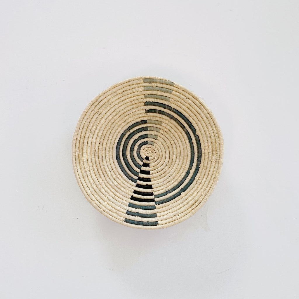 mondocherry - "Geo" African woven bowl | large | opal grey #1