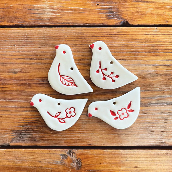 Paper Boat Press | mini christmas bird gift tag | berries