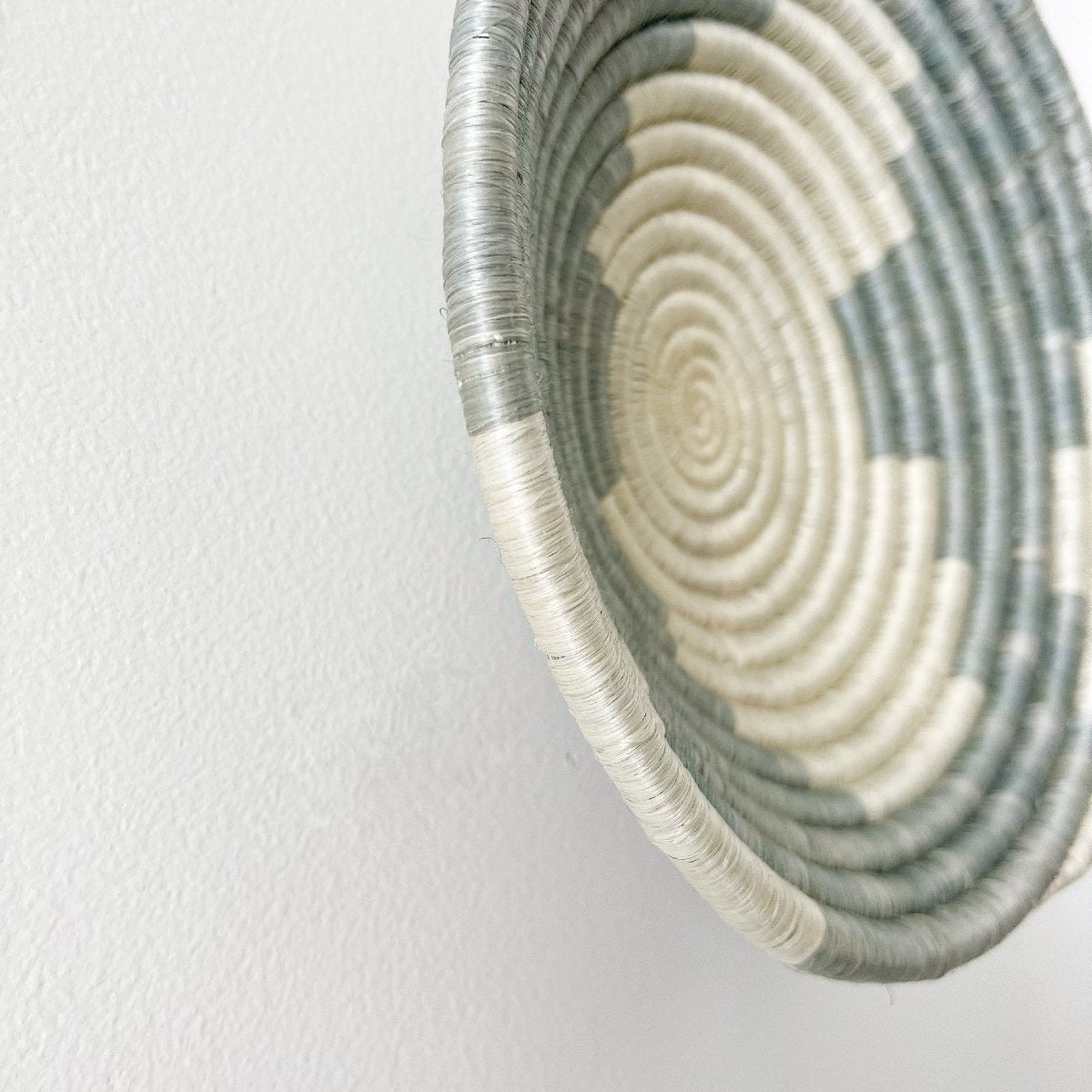 mondocherry - "Birambo" African woven bowl | medium | grey #1 - side