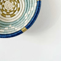 African woven bowl "Hope" | small | silver blue ficelle #3 - close