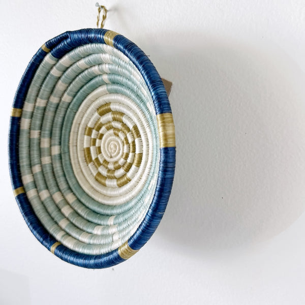 African woven bowl "Hope" | small | silver blue ficelle #3 - side