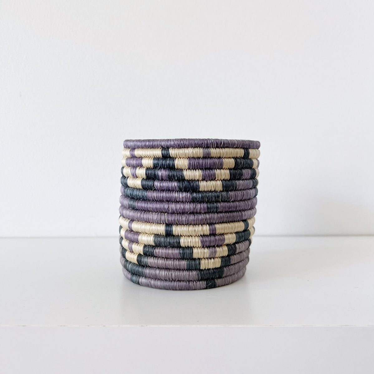 mondocherry - African woven planter "Mihindi" | purple | small