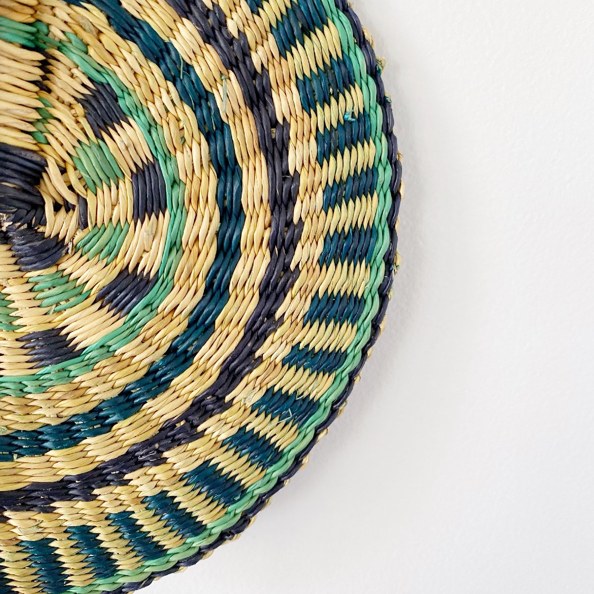 African woven fan "Bamboi" | round | garden greens #4 - close