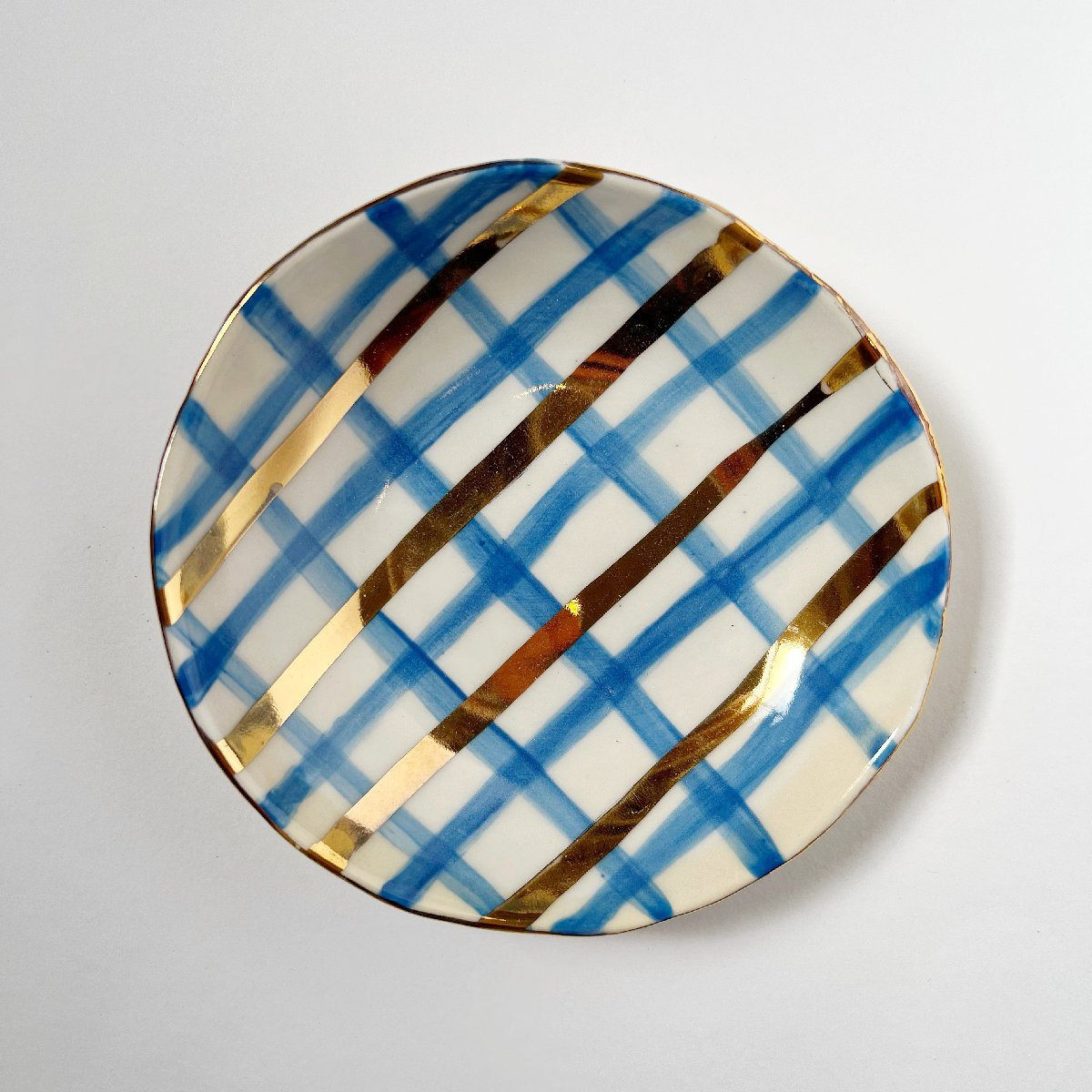 mondocherry | Carla Dinnage | ceramic bowl "tartan time"