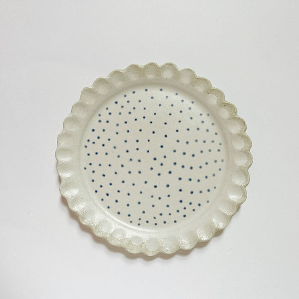 mondocherry - Clay Beehive | ceramic plate | spots 5 | 14cm