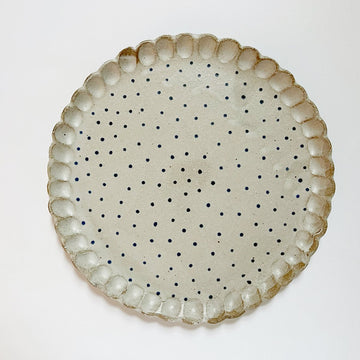 mondocherry - Clay Beehive | ceramic plate | spots 3 | 20cm