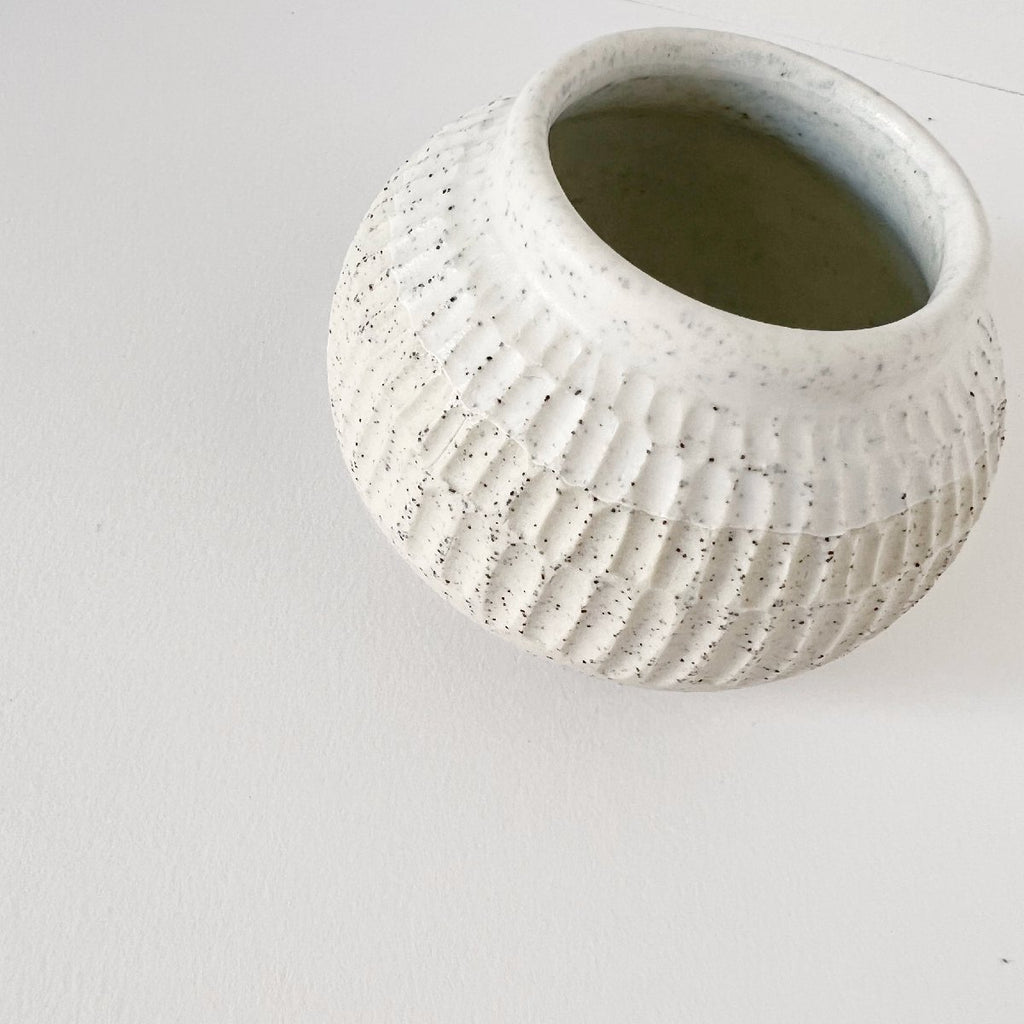 mondocherry - Clay Beehive | ceramic speckled vase 20
