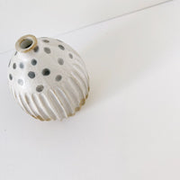 mondocherry - Clay Beehive | ceramic speckled vase 22 - top