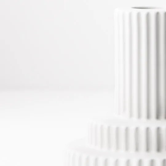 mondocherry - Floral Interiors | annix candle holder #2 | white - close