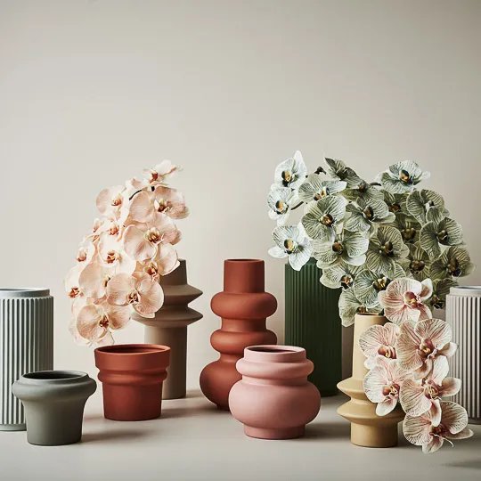 Floral Interiors | culotta vase #1 | mint green - styled
