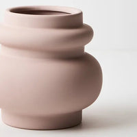 Floral Interiors | lucena pot #1 | light pink