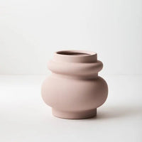 Floral Interiors | lucena pot #1 | light pink