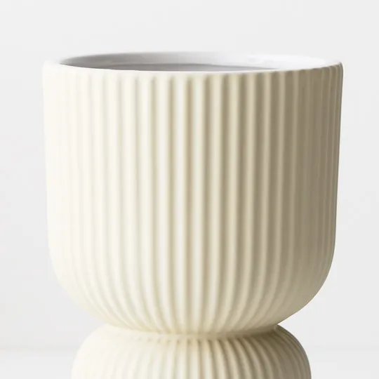 Floral Interiors | palina pedestal pot #2 | ivory - close