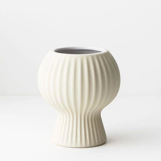 Floral Interiors | palina ceramic pot #3 | ivory
