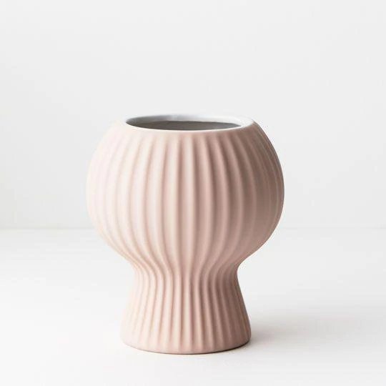 Floral Interiors | palina ceramic pot #3 | light pink