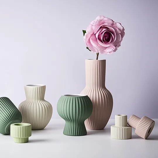 Floral Interiors | palina ceramic vase #3 | light pink - collection