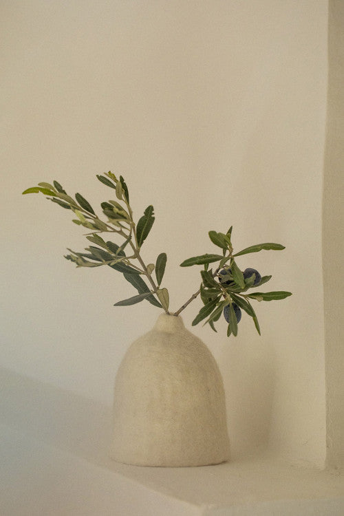 Muskhane | felt tinkerbell vase set | natural
