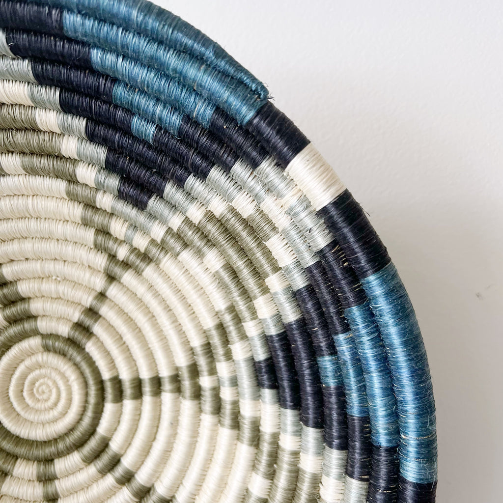 mondocherry - "Jua" woven bowl | extra large | navy blue #1 - close
