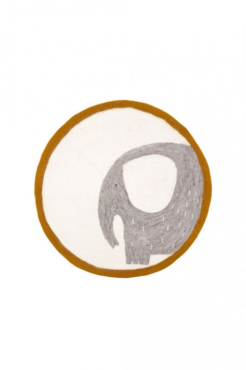 Muskhane | pasu round rug elephant | gold and natural