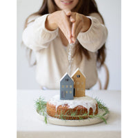 mondocherry - Jurianne Matter | TUS tiny houses - snow