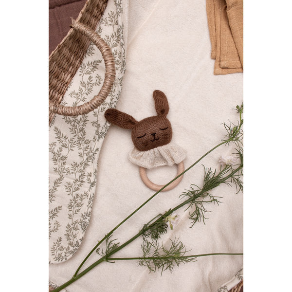mondocherry - main sauvage | bunny teething ring | nut - cot