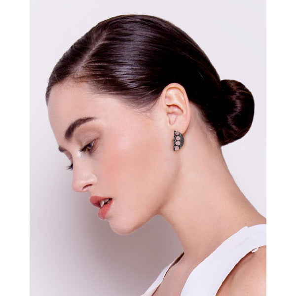 Moe Moe | small wedge stud earrings | dreaming - model
