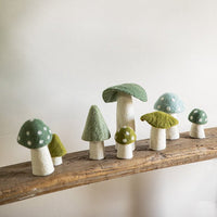 Muskhane | felt dotty mushroom | small | granit - shelf