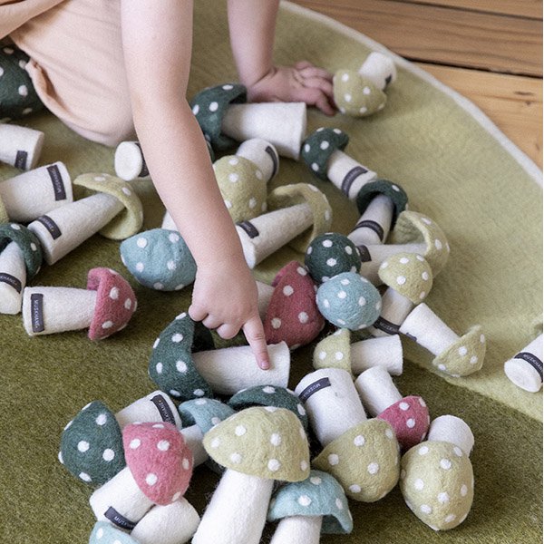 mondocherry - Muskhane | felt dotty mushrooms