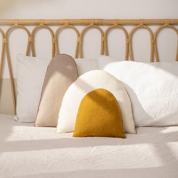 Muskhane | himal felt cushion | gold | small - bed2