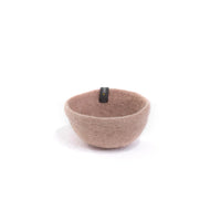 Muskhane | plain felt bowl | small | quartz pink