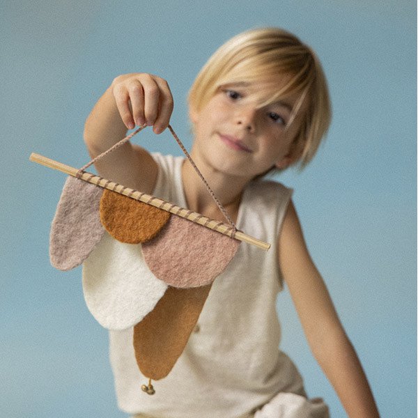 Muskhane | felt scale wall hanging | quartz pink | mini - close