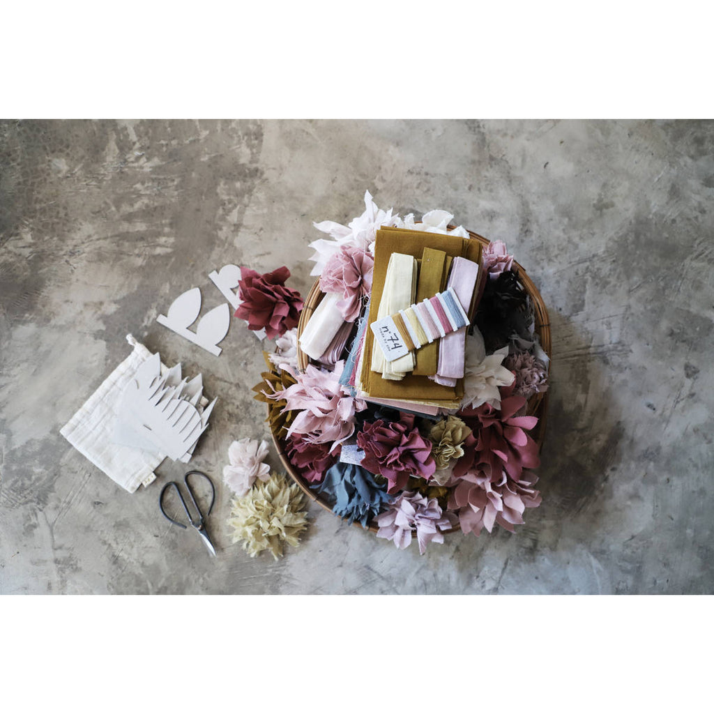 Numero74 | organic cotton flower kit | autumn - display
