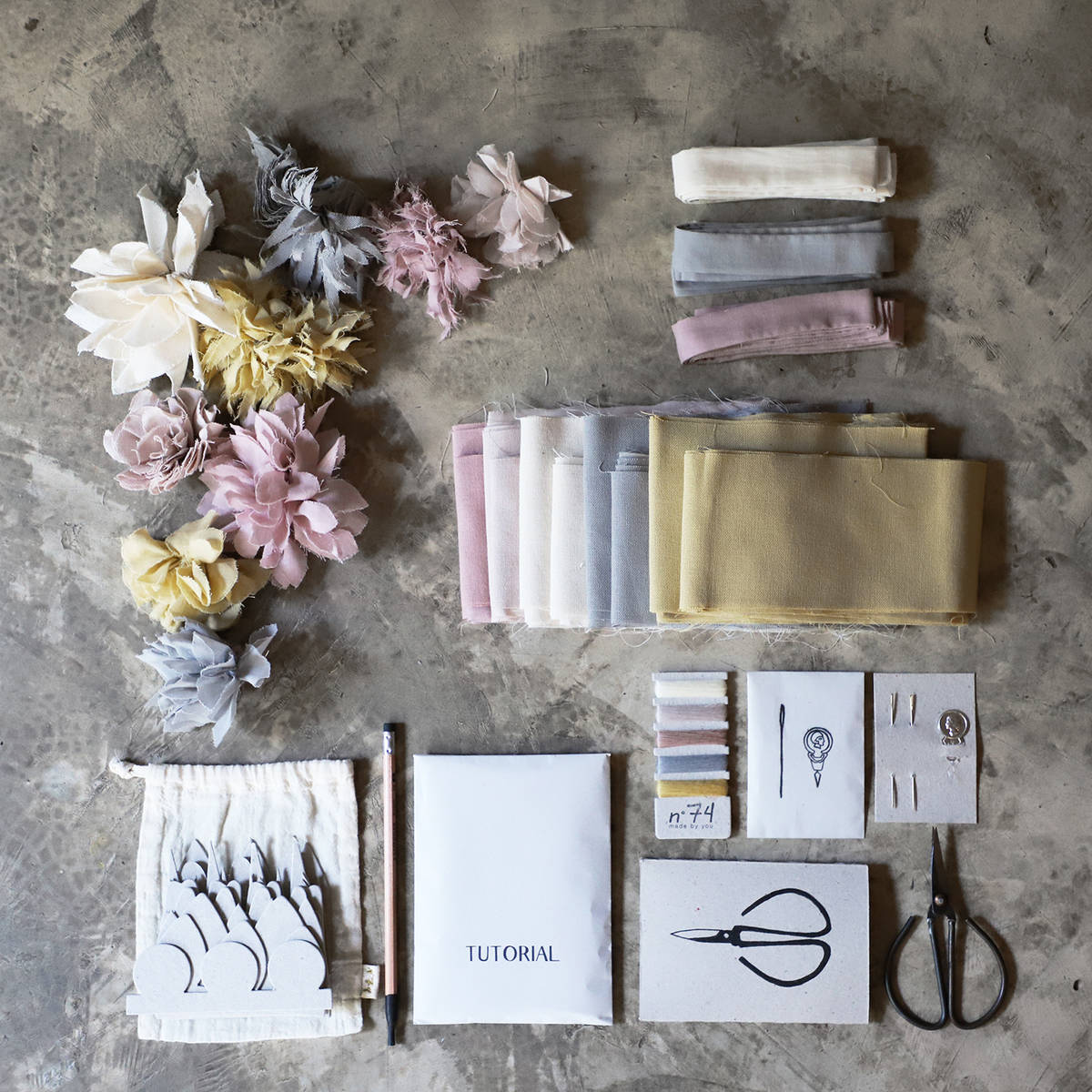 Numero74 | organic cotton flower kit | whisper - layout