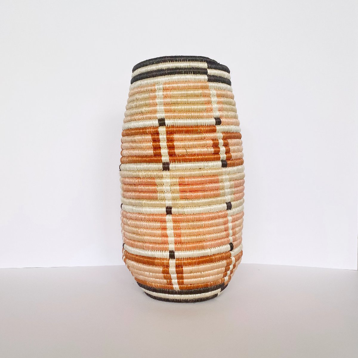 African woven vase "Pilar" | peach #1