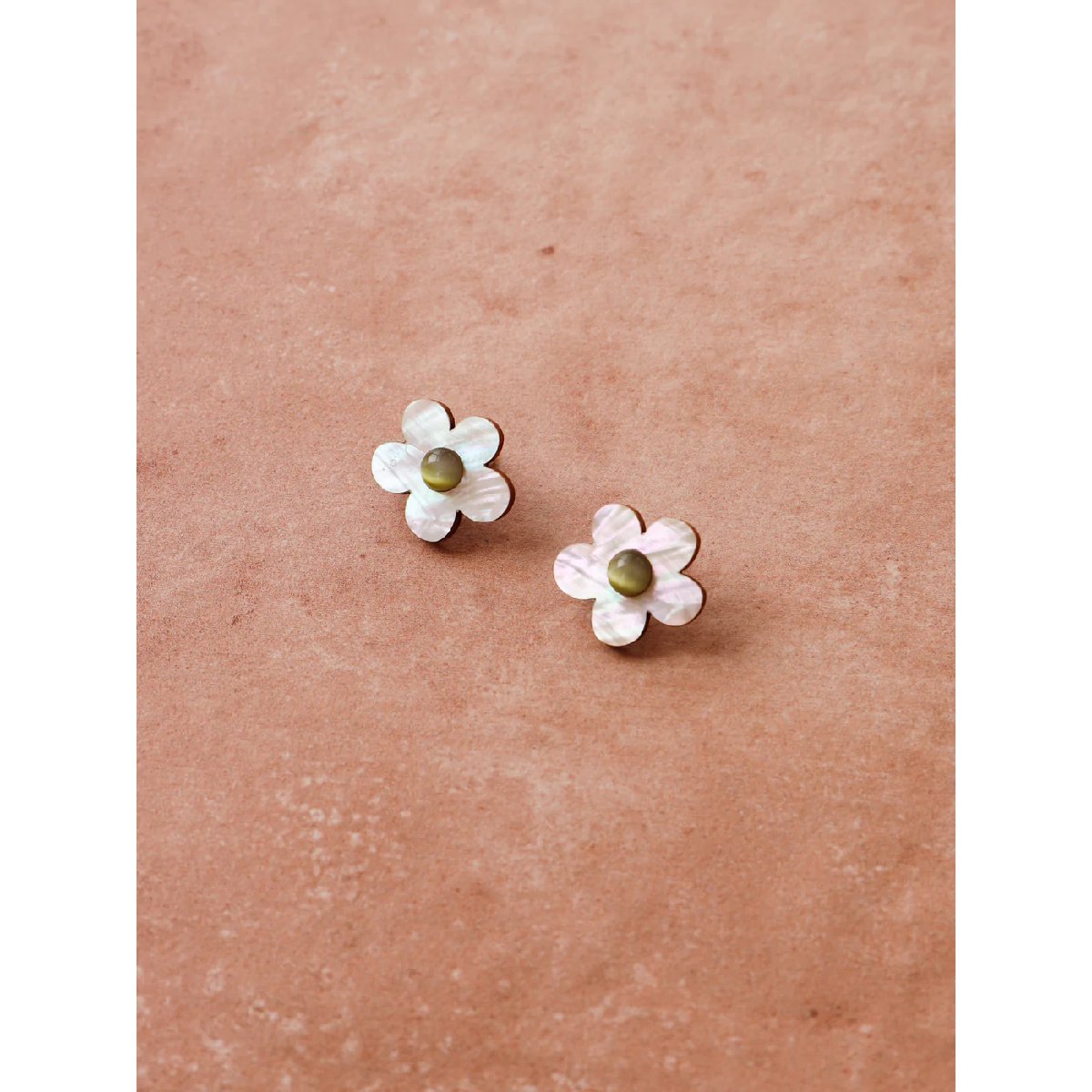 mondocherry | Wolf & Moon | mini bloom stud earrings | white pearl